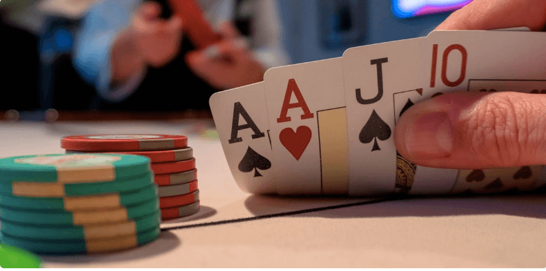 Poker online dinheiro real: Confira regras e 3 variantes do poker!